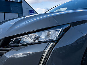 Peugeot 308 SW Allure HYBRID 145 e-DSC6 27 navigation