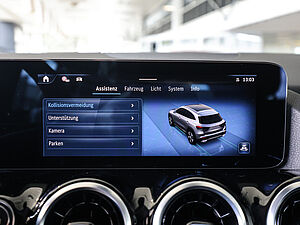 Mercedes-Benz GLA 180 Progressive Advanced 12 navigation
