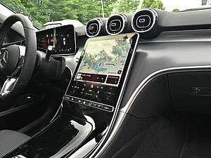 Mercedes-Benz C 180 T Avantgarde Advanced 9 navigation