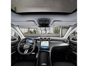Mercedes-Benz GLC 300 de 4M AMG Sport Premium Plus 14 navigation