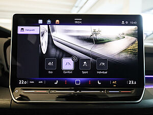 Volkswagen Golf VIII EDITION 50 1.5 eTSI 12 navigation