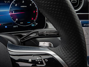 Mercedes-Benz C 300 d AMG Sport Premium 17 navigation