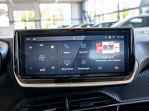 Peugeot 2008 Allure PureTech 100 9 navigation