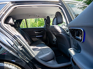 Mercedes-Benz C 220 d T AMG Line 4 navigation