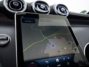 Mercedes-Benz GLC 200 4M AMG Line 11 navigation