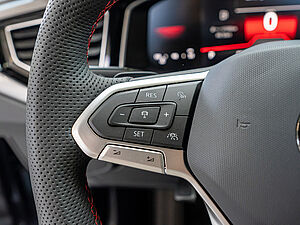 Volkswagen Polo GTI 2,0 l TSI DSG 16 navigation