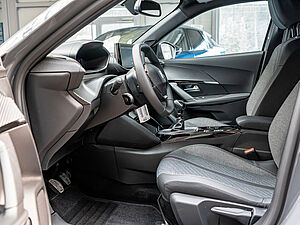 Peugeot 2008 Allure PureTech 100 18 navigation