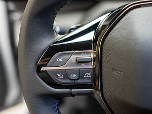 Peugeot 308 SW Allure PureTech 130 EAT8 13 navigation