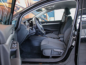 Volkswagen Golf VIII Variant Life 2.0 TDI 10 navigation