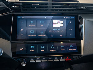 Peugeot 308 SW GT Plug-In HYBRID 180 e-EAT8 10 navigation