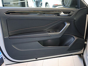 Volkswagen T-Roc Cabrio R-Line Edition Karmann 1.5 TSI DSG 29 navigation