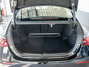 Mercedes-Benz E 220 d Avantgarde Advanced 19" 27 navigation