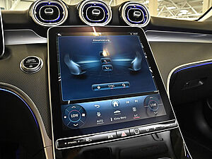 Mercedes-Benz C 180 T Avantgarde Advanced Plus 13 navigation