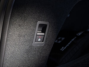 Audi A6 Avant S line 40 TDI S tronic 33 navigation