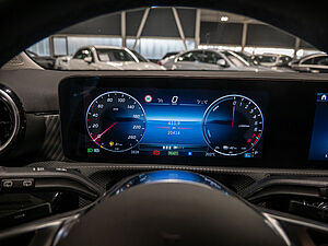 Mercedes-Benz A 250 e Progressive 16 navigation