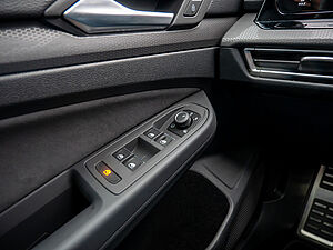 Volkswagen Golf VIII GTI Clubsport 2.0 TSI DSG 27 navigation
