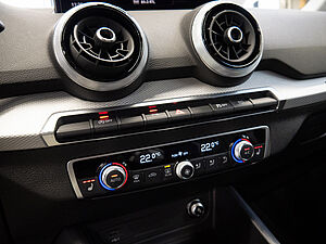 Audi Q2 35 TFSI S line 14 navigation