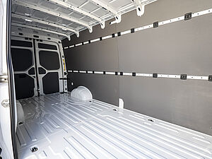 Volkswagen Crafter 50 Kasten HD 2.0l TDI AT 4 navigation