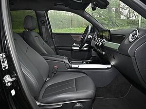 Mercedes-Benz GLB 180 Progressive Advanced Plus 3 navigation