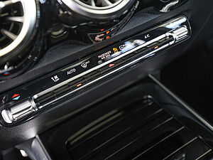 Mercedes-Benz GLB 250 4M AMG Sport Advanced Plus 16 navigation