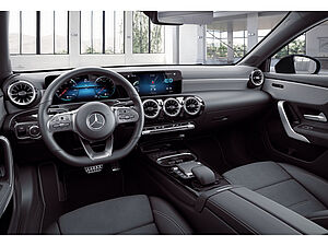 Mercedes-Benz A 250 e AMG Sport 2 navigation