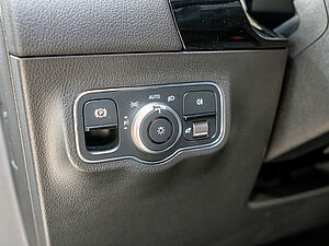 Mercedes-Benz GLA 250 e Progressive 19 navigation