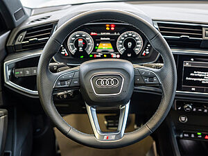Audi Q3 S line 45 TFSI e S tronic 8 navigation