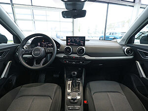 Audi Q2 35 TFSI S Line Black S Tronic 6 navigation