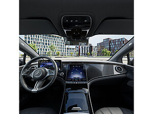 Mercedes-Benz EQE 350 Electric Art Premium 14 navigation