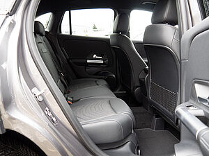 Mercedes-Benz GLA 180 Progressive Line Edition 4 navigation