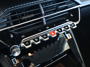 Peugeot 208 Neuer Allure PureTech 100 16 navigation