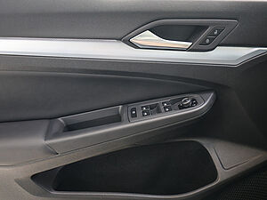 Volkswagen Golf VIII Variant GOAL2,0 l TDI DSG 30 navigation