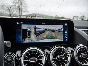 Mercedes-Benz B 250 e AMG Sport Premium Plus 11 navigation