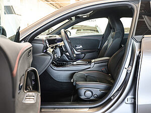 Mercedes-Benz CLA 200 SB AMG Sport Edition 10 navigation