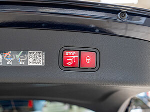 Mercedes-Benz GLC 300 4M AMG Line 29 navigation