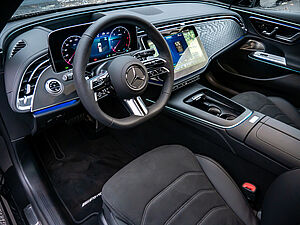 Mercedes-Benz E 220 d T AMG Line Premium 6 navigation