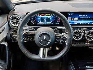 Mercedes-Benz CLA 200 Coupé AMG Sport Premium 9 navigation