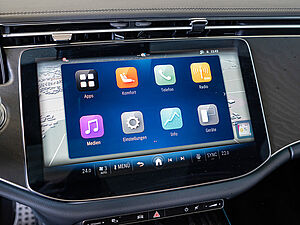 Mercedes-Benz E 200 T AMG Sport Advanced Plus 11 navigation