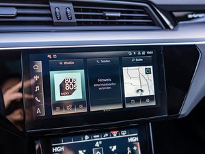Audi e-tron advanced 50 quattro 10 navigation