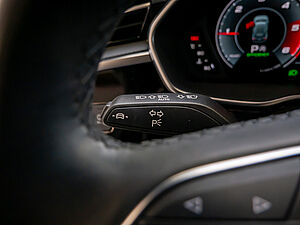 Audi Q3 S line 35 TDI quattro S tronic 18 navigation