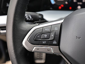 Volkswagen Golf VIII Variant Goal 2,0 l TDI DSG 28 navigation