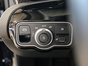 Mercedes-Benz A 200 Limo Progressive Advanced 28 navigation