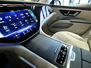 Mercedes-Benz EQS 580 4M AMG Line 18 navigation