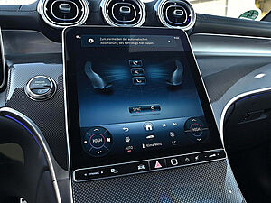 Mercedes-Benz GLC 200 d 4M AMG Line 11 navigation