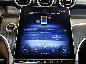 Mercedes-Benz GLC 300 e 4M AMG Sport Advanced Plus 14 navigation