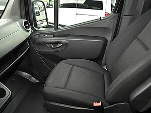 Mercedes-Benz Sprinter 317 CDI Tourer L3 15 navigation
