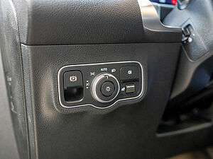 Mercedes-Benz GLB 200 d AMG Sport Advanced Plus 19 navigation