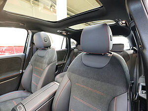 Mercedes-Benz GLA 180 AMG Sport Advanced Plus 30 navigation