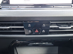 Volkswagen Golf VIII GTI Clubsport DSG 18 navigation