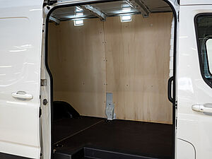 Maxus eDELIVER 9 KA L3H2 72 kWh 4 navigation